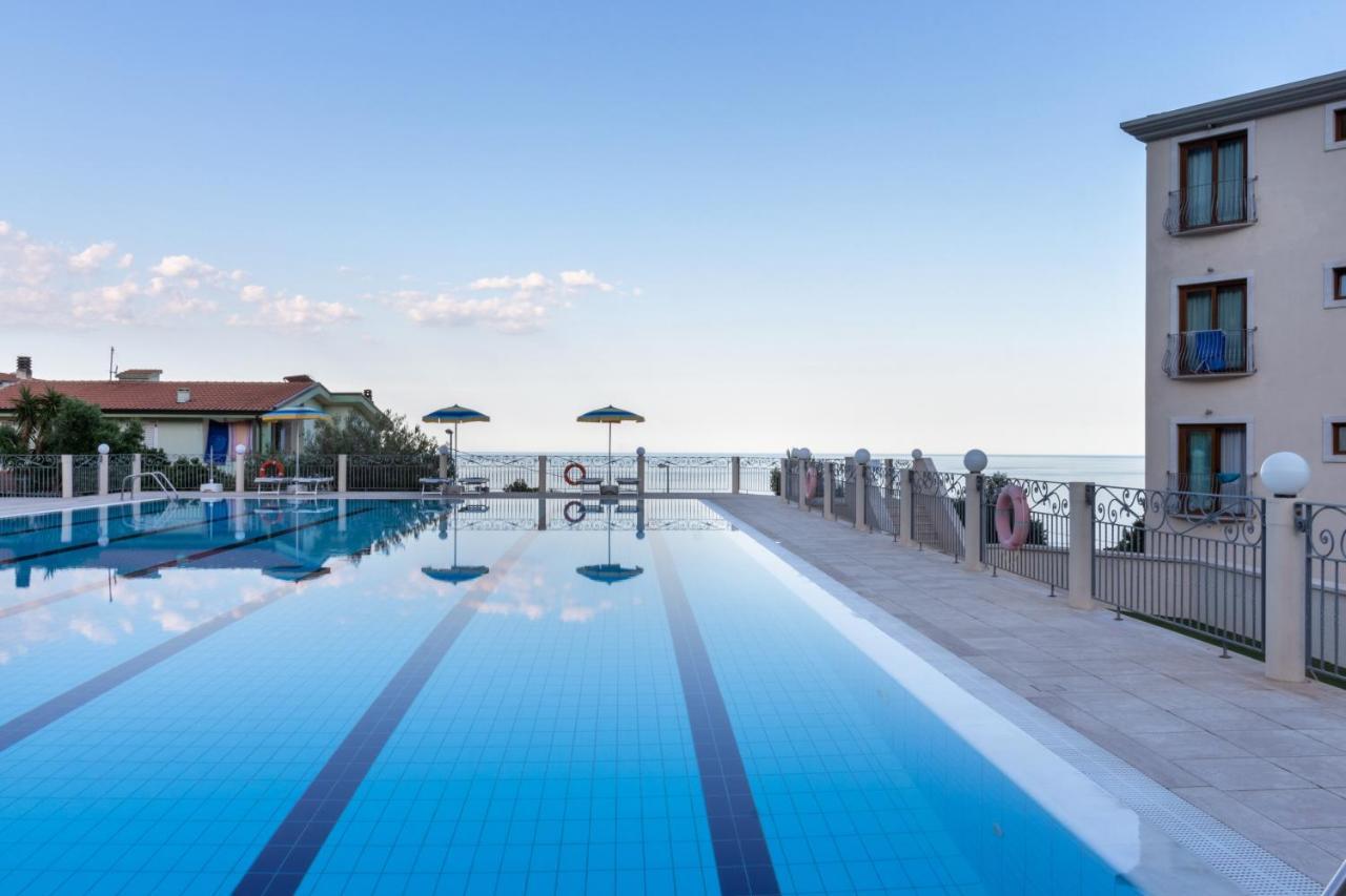 Hotel Brancamaria Cala Gonone Eksteriør billede
