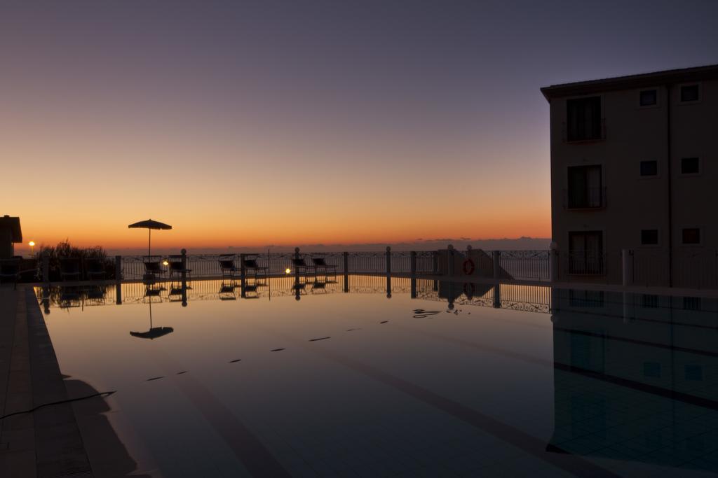 Hotel Brancamaria Cala Gonone Eksteriør billede